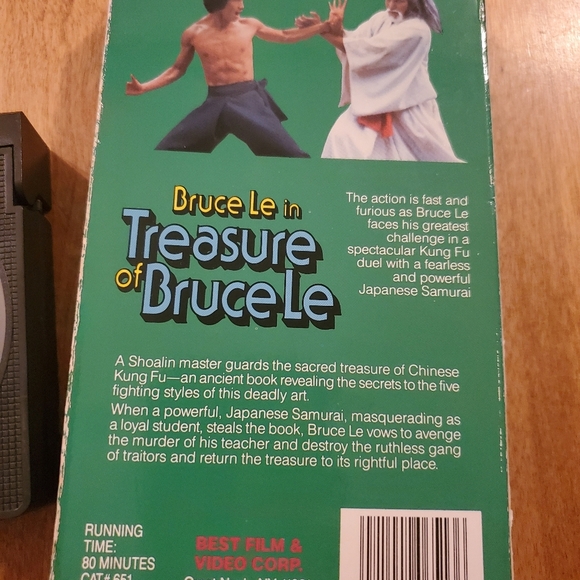 BRUCE LE TREASURE OF BRUCE LEE KUNG FU - VHS TAPE MOVIE - Picture 3 of 3